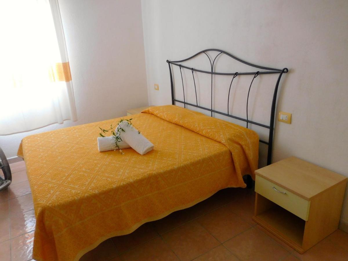 Residence La Pineta Будони Екстериор снимка